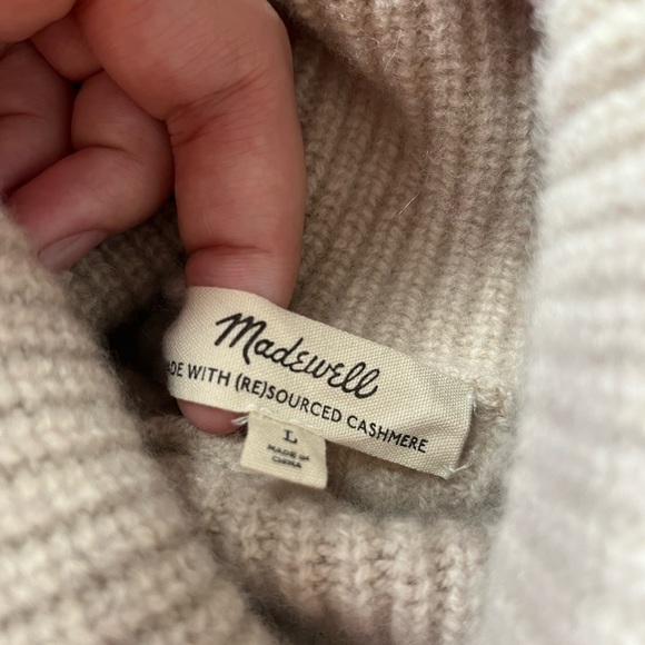 Madewell (Re)sourced Cashmere Crop Turtleneck Sweater - Picture 2 of 2